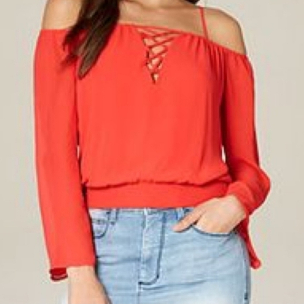 Bebe Hannah Off Shoulder Criss Cross Detail Top Blouse Coral Pink Size Medium